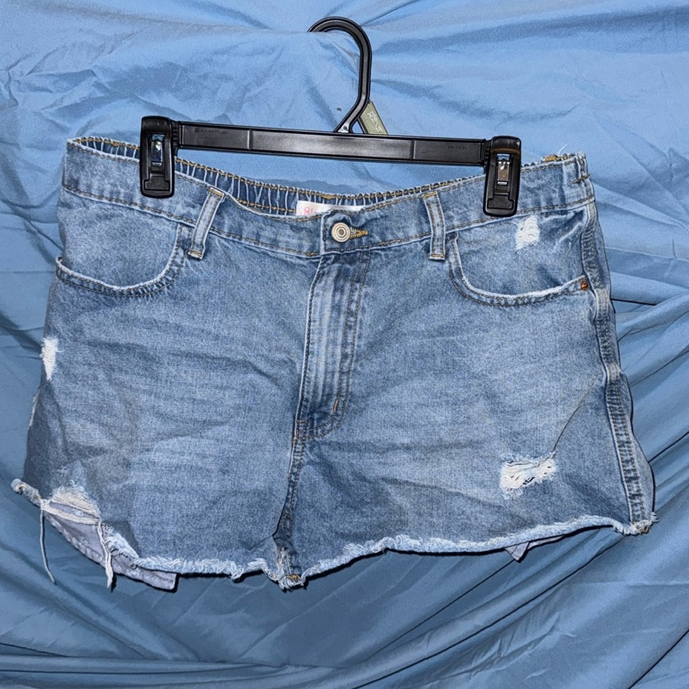 High Waisted, Elastic Waist Jean Shorts